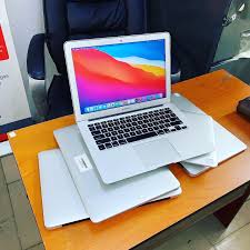 Apple air i7 2015 8gb 256ssd